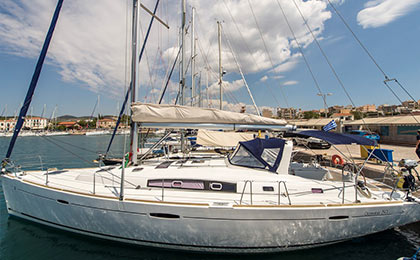 Isabella-sailing-yacht-charter-a-yacht-thumb.jpg